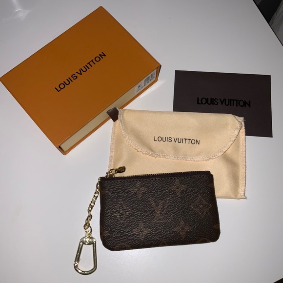 SOLD OUT ‼️ Monogram Key Pouch - Picture 9 of 9